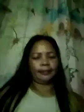 Snapshot of 880HOT chatting on June 20, 2:00 pm 880HOT online show from June 20, 2:00 pm