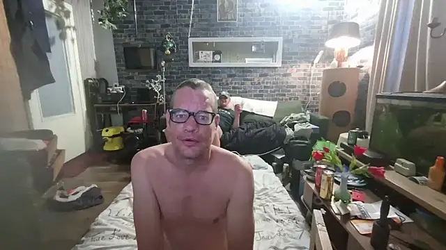 mikeythebestsucker online show from May 25, 5:29 am
