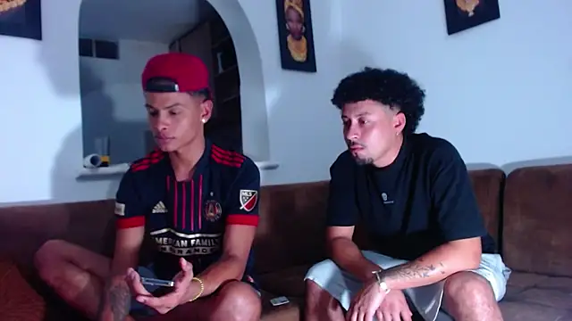 enjoy vibes online show from October 3, 4:36 am