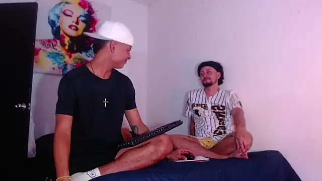 enjoy vibes online show from November 28, 9:53 am