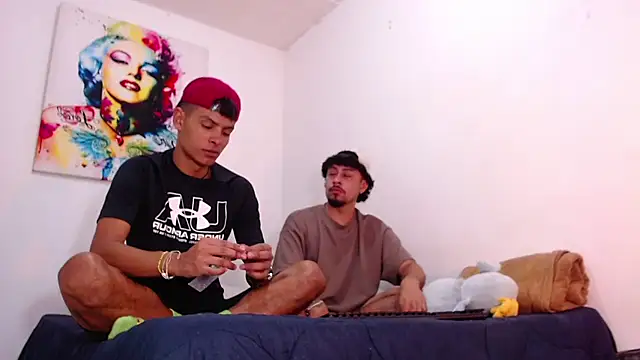 enjoy vibes online show from November 10, 2:33 pm