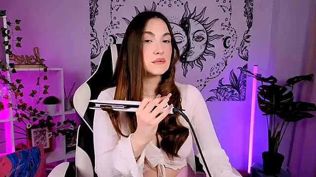 MelissaLovvv online show from September 28, 1:29 pm