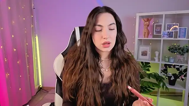 MelissaLovvv online show from May 24, 9:20 am