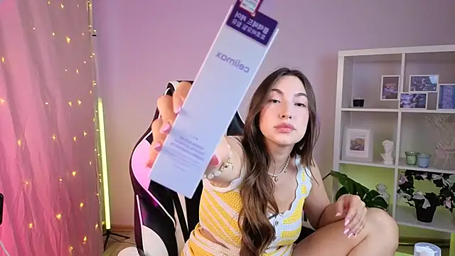 MelissaLovvv online show from June 27, 3:56 am