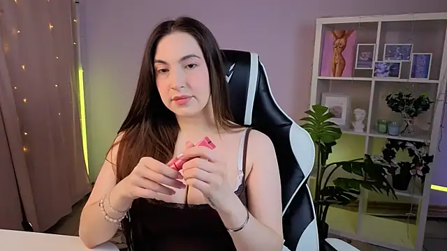 MelissaLovvv online show from April 3, 5:03 am