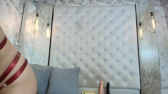 Snapshot of VALENTINA3x chatting on June 6, 3:12 am VALENTINA3x online show from June 6, 3:12 am