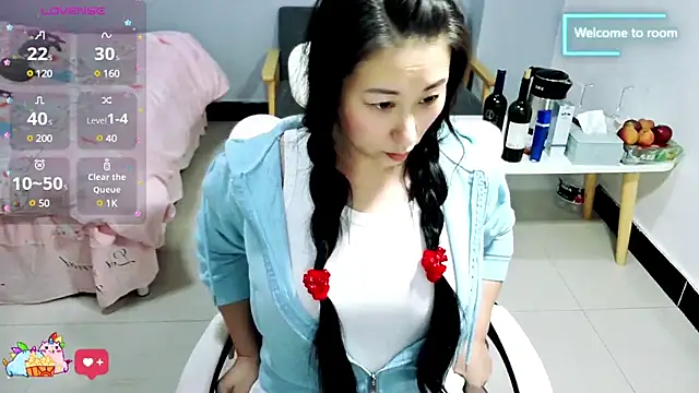 Fringya online show from January 30, 2:47 pm