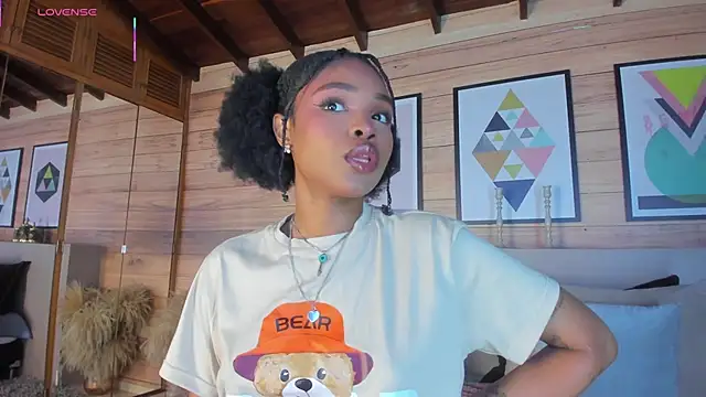 AriaFoster online show from April 13, 3:32 am