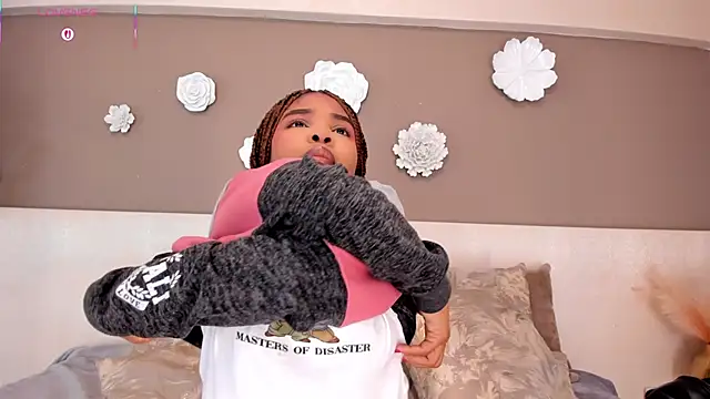 Snapshot of AriaFoster chatting on November 27, 4:02 am AriaFoster online show from November 27, 4:02 am