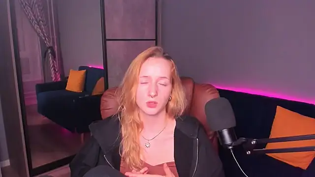 OddlyFamiliar online show from December 20, 2:26 pm