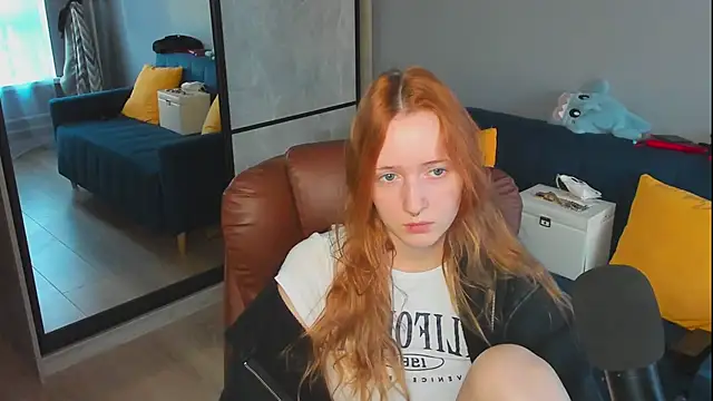 OddlyFamiliar online show from September 24, 2:34 pm