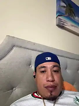 Snapshot of Richyyyybouyyy chatting on July 6, 10:22 am Richyyyybouyyy online show from July 6, 10:22 am