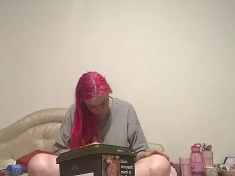 rose bunny online show from June 1, 10:31 pm