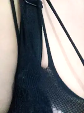 AngeleRoux online show from November 28, 1:33 pm