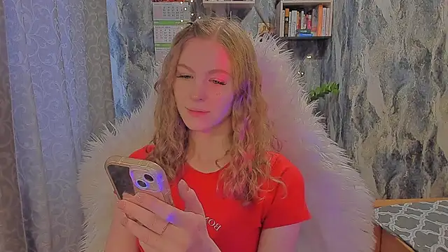 JuxxxsyBunx online show from October 9, 6:14 am