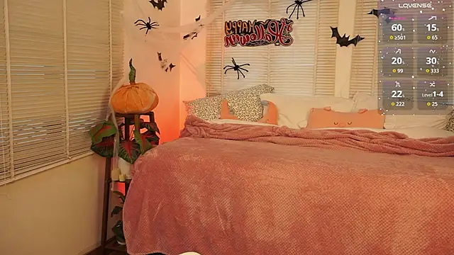 lexicoyy  online show from October 30, 5:50 am