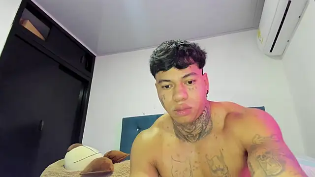 daamonxxx19 online show from February 8, 7:55 pm