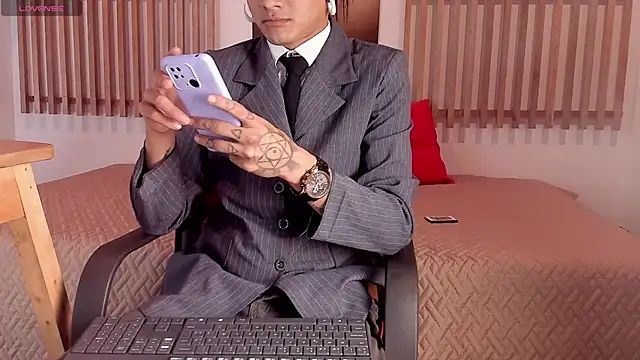 Myk3xx online show from December 11, 10:38 pm