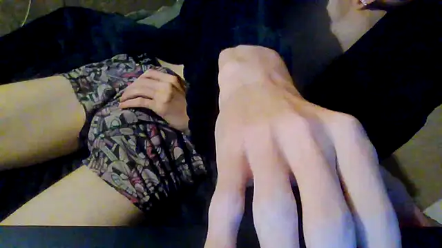 Snapshot of DynamoDuo chatting on September 26, 5:47 am DynamoDuo online show from September 26, 5:47 am