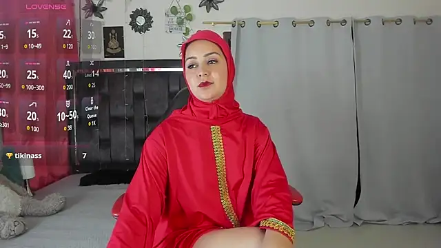 BadraSaadi online show from November 30, 1:34 pm