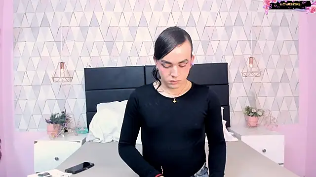 JustinePerry online show from May 13, 3:57 am