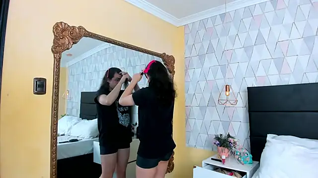 JustinePerry online show from April 11, 3:58 am