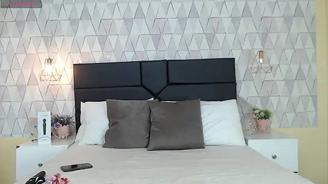JustinePerry online show from October 4, 2:57 am