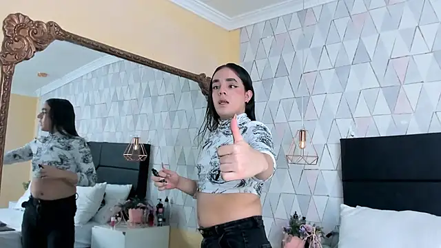 JustinePerry online show from April 12, 3:43 am