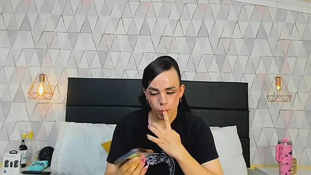 JustinePerry online show from December 1, 3:40 am