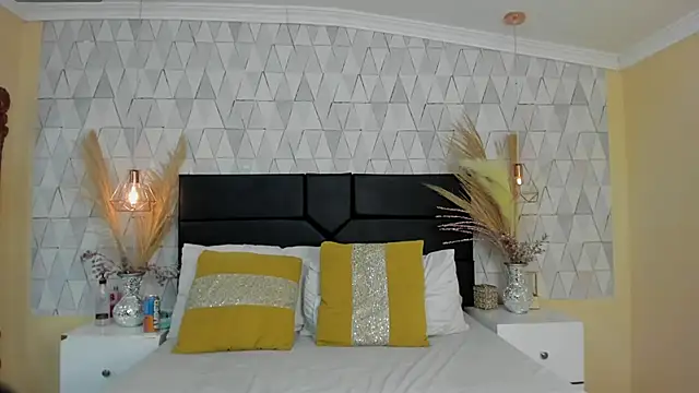 JustinePerry online show from March 12, 4:29 am