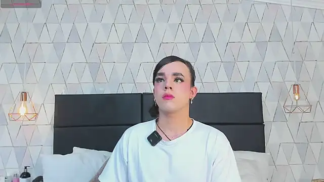 JustinePerry online show from January 7, 4:06 am