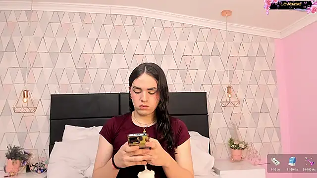 JustinePerry online show from May 8, 4:05 am