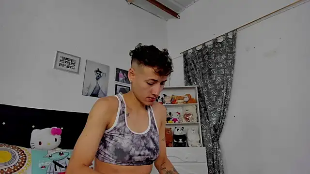 megan 100 online show from November 30, 6:52 pm