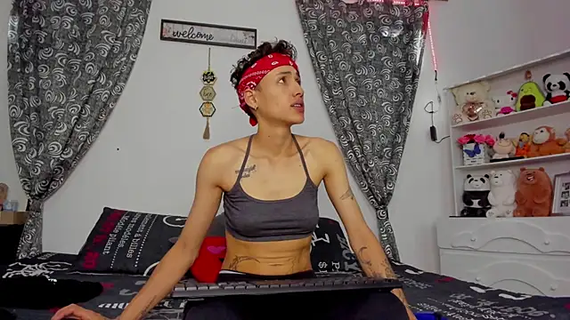 megan 100 online show from September 18, 7:06 pm