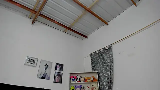 megan 100 online show from December 4, 5:01 pm