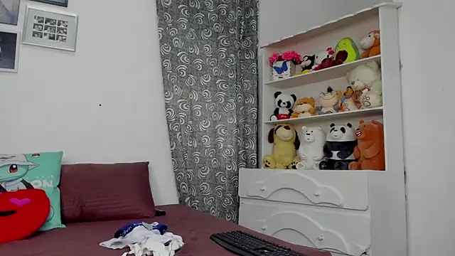 megan 100 online show from February 11, 4:07 pm