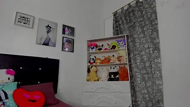 megan 100 online show from December 14, 6:35 pm