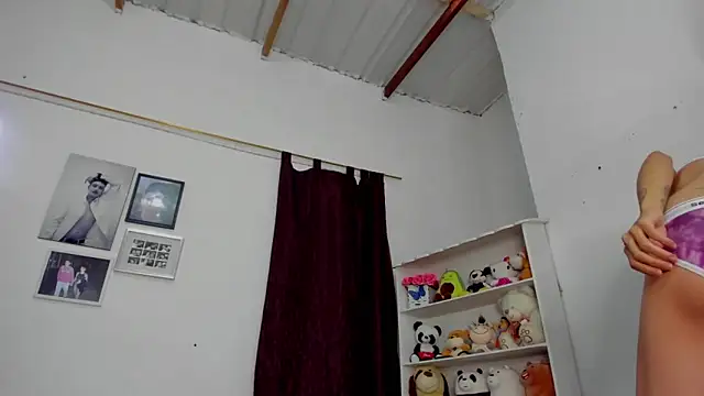 megan 100 online show from March 25, 5:12 pm