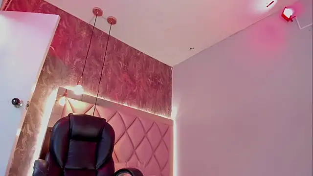 megan 100 online show from May 1, 6:24 pm