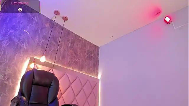 megan 100 online show from May 29, 6:36 pm