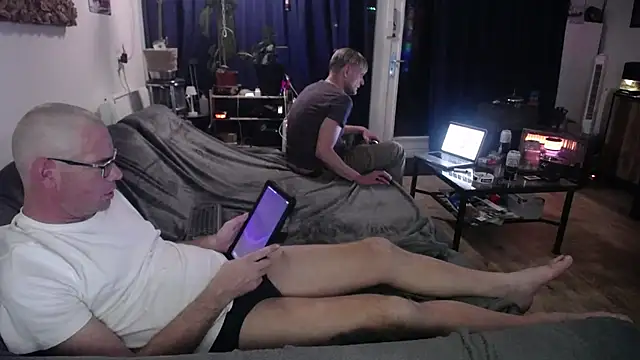 Snapshot of Maikel1981-NL chatting on October 10, 6:20 pm Maikel1981-NL online show from October 10, 6:20 pm