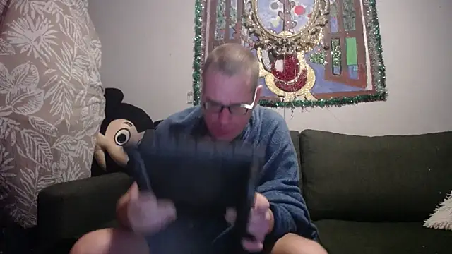 Snapshot of Maikel1981-NL chatting on February 1, 1:23 am Maikel1981-NL online show from February 1, 1:23 am