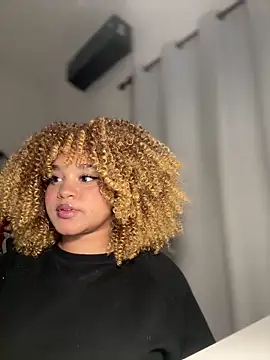 Lucy wilson5 online show from March 1, 2:44 am