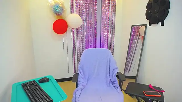 Snapshot of 911Calling chatting on February 21, 4:07 am 911Calling online show from February 21, 4:07 am