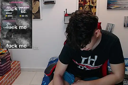 Snapshot of Angelo-cianuro- chatting on October 3, 11:39 pm Angelo-cianuro- online show from October 3, 11:39 pm