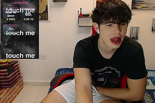 Snapshot of Angelo-cianuro- chatting on September 20, 10:04 pm Angelo-cianuro- online show from September 20, 10:04 pm