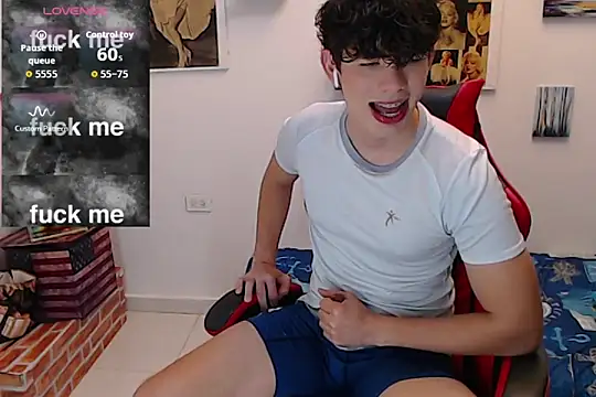 Snapshot of Angelo-cianuro- chatting on September 25, 10:27 pm Angelo-cianuro- online show from September 25, 10:27 pm