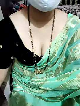 Snapshot of aliseanu chatting on March 13, 4:49 am aliseanu online show from March 13, 4:49 am