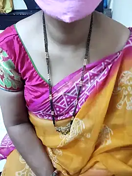 Snapshot of aliseanu chatting on October 14, 4:51 pm aliseanu online show from October 14, 4:51 pm