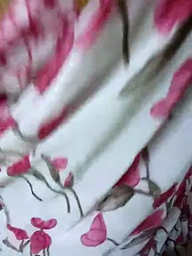 Snapshot of aliseanu chatting on March 18, 4:39 pm aliseanu online show from March 18, 4:39 pm
